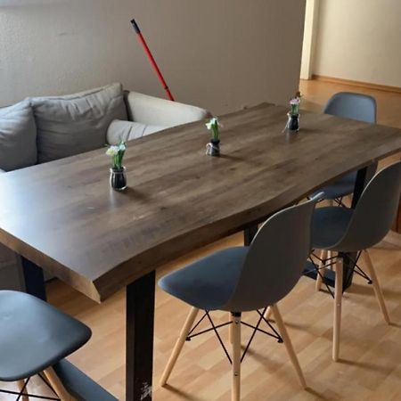 Zimmer In Wohnung Monteure Apartment Kuche Modern Enger Kültér fotó